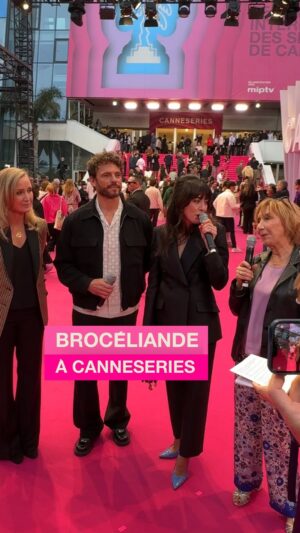 Nolwenn Leroy Instagram - Degemer Mat à toute l’équipe de la série Brocéliande @nolwennleroyofficiel, @arnaudbinard, @catherinemarchal_off & Marie-Anne Chazel ✨ 

Prochaine série @tf1 projetée en avant-première à #CANNESERIES