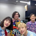 Non Instagram - PURSUE TOURをBlu-rayにできて本当に嬉しい😊 自分の中で大きく変化があったライブだからこれを形に残せて良かった。 ライブに来れなかった人にも来れた人にも観てほしい！あの時間を共有しよう🫶 写真は全員微笑のオフショット パネル展も開催されてます！ タワーレコード 盛岡店、渋谷店、新宿店、あべのHoop店と、タワレコオンライン！ ４店舗&オンライン開催嬉しいなぁ たくさんの人に見てもらえますように🎸 #のんPURSUE #5月1日発売 #towerrecords #タワレコ #オンライン展示はストーリーとハイライトから ✈️