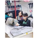 Non Instagram - 二つの工場ヘ行きました。 とても良い時間だった。 技術を間近で見て、感動。 熟練の技、そこにしかない工夫、プロフェッショナルに仕事をこなす皆さんの真剣な瞳。 至福です🫶 Styling: @izumimachino Hair&Make up: Shie Kanno #くじのん #久慈 #岩手