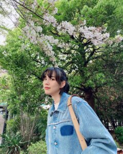 Non Instagram - 先日、ぎり葉桜と写真が撮れた。 すっかり春の陽気🍃 よっしゃー気合い入れてくぞーー