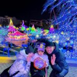 Nonoka Ono Instagram - 🪅 今年もよみらんイルミネーション とっても綺麗だった〜🤩🤍 夫が遠征へ旅立つ前にいけるの 今日くらいじゃない？！と家を飛び出したので 防寒と動きやすさ優先のほぼジャージに すっぴんでしたが。。😂🙏 娘もキラキラ〜ととても喜んでくれて とても楽しい時間を過ごせました✨
