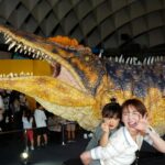 Nonoka Ono Instagram - 🦖 GWの思い出！ お台場でやってた恐竜博覧会🦖❤️‍🔥 なかなかリアルで、 最初は怖がっていた娘でしたが(大人でも恐い🤣) 最後は一緒にガオーガオー！ と楽しんでおりました✨ お土産に買った、 【きょうりゅうオーディション】 という絵本が娘に大ヒット！ 絵もストーリーも可愛くて、 恐竜の簡単な説明も書かれているの📝 毎晩２回は読むように言われ、 出てくる恐竜は私も覚えちゃいました🤣👍 プリンセスも良いけど (プリンセスと呼ぶと動きが少し落ち着く👸✨w) 歴史の勉強にもなる恐竜に 興味をもってくれるのは 親としては嬉しいな🤓👏笑 #GW #恐竜 #育児