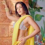 Noor Malabika Instagram - Dressed in sunshine, ready to shine 🌼💛 Directed By - @luvisrrani @la_gravitea @niveditabasu @tanveshjain @sherielrodrigues @noormalabika1 #AtrangiiFlaunt #AtrangiiApp #hot #hotness #HotModel #beauty #flaunt #trending #viral #ExplorePag