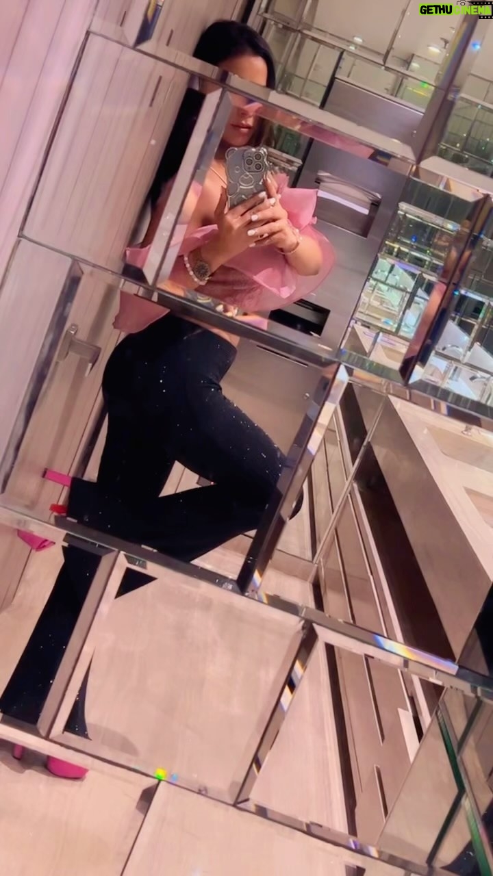 Noor Malabika Instagram - I wanna show you 🆙 💞🖤 #me #myself