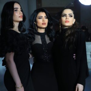 Noor Mazen Instagram - انتظرونا اليوم وكل يوم طيلة شهر رمضان المبارك 
الساعه 7:30 بتوقيت بغداد 
على MBCIraq في #خان_الذهب_البداية 🤍
#بيداء
#عذراء
#رنا
#mbc_العراق 
#shahid