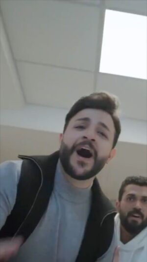 Noor Mazen Instagram - شنو اكثر شي يخرب علاقة الحب 💔 ؟ الخيانة او الاهمال او الغيرة او الطرف الثالث

.

تشاهدونا على قناة MBC IRAQ وشاهد
#احمد_الخفاجي | #نور_مازن