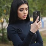 Noor Mazen Instagram - رغم المسافه والبُعد بس إنت أقرب شي إلي 🫀✨