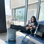 Noor Mazen Instagram - تفضلون السفر وحدكم 🦦 لو تحبون يكون وياكم احد 🤔✈️
