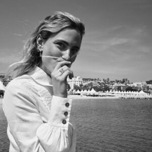 Nora Arnezeder Instagram - @gregwilliamsphotography @chanelofficial @sabrinabmakeup @chaviv_hair @charlottedickens29 @stoneparis @petraflannery @arrahman #lemusk