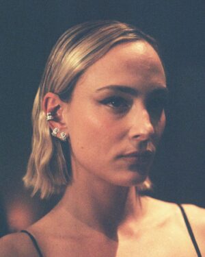 Nora Arnezeder Instagram - Premiere! #l’enfantduparadis @yslbeauty #yslmakeup @akdeutsch @jessicaberullier @paulduchemin