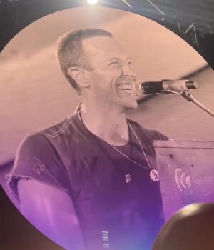 Nóra Trokán Instagram - Dear diary…❤️ 

#bestconcertever @coldplay #musicofthespheresworldtour
