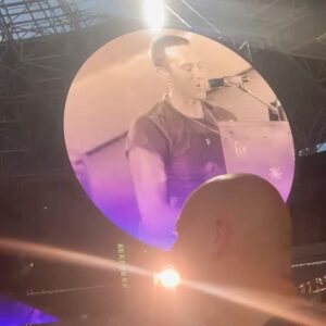 Nóra Trokán Instagram - Dear diary…❤️ 

#bestconcertever @coldplay #musicofthespheresworldtour