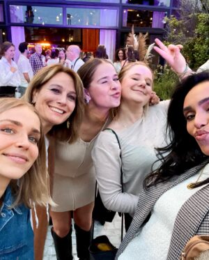 Nora Gharib Instagram - BV's naar mijn hart 🫀 ( lees: Bijzondere Vrouwen🤍 )