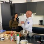 Nora Gharib Instagram - Ik mocht koken met Piet, #GOALS 💁🏽‍♀️😫 betekent wel da ik iets fout deed maaaaar das een detail. WAS LEUK! Straks op @vtm.be 📺 ps @vtm.be ik wil heel graag een programma met Piet. Dank u👩🏽‍🍳