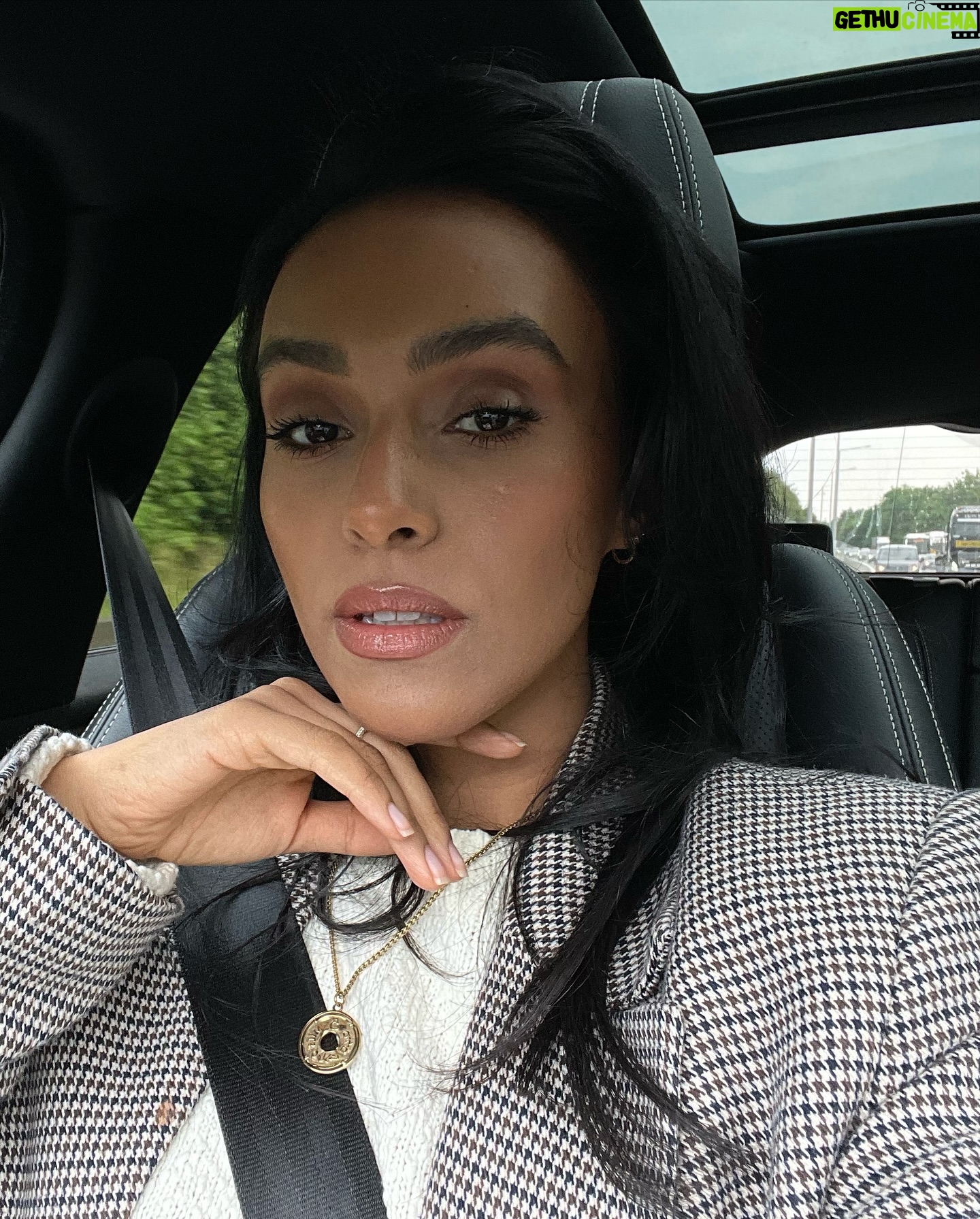 Nora Gharib Instagram - BV's naar mijn hart 🫀 ( lees: Bijzondere Vrouwen🤍 )