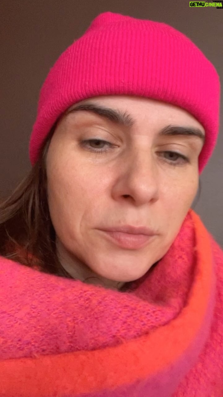 Nora Tschirner - 23.5K Likes - Happy German Valentine‘s Day. 🤗🥰