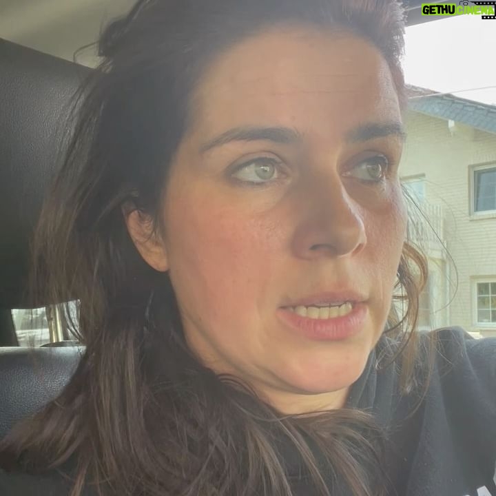 Nora Tschirner - 32.4K Likes - Zum Verständnis, ich habe die Kommentare für diesen Beitrag deaktiviert, da es lediglich um eine öffentliche Richtigstellung zu meiner Person geht. Der Austausch zum wichtigeren großen Ganzen kann weiterhin unter dem letzten Post stattfinden. Gruß in die Runde. ✌🏻💛