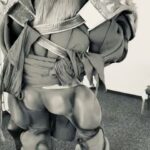 Nora Tschirner Instagram – „Gibt‘s noch irgendwelche Wünsche für dein Ork-Kostüm? Irgendwas, worauf wir achten sollen?“

„Achso, nee, ich glaub, das Wichtigste wäre einfach, dass ich mich noch einigermaßen gut bewegen kann.“

„Ok, cool, kein Ding, hier.“ 

“……….”

Liebe Kostümabteilung. Ihr seid die Geilsten. @alexandra_brandner_costume  @maskenwerkstatt_marianne_meinl . Stella, Johanna, Emma und co. @angelgarciastylist und sein Team 💙💙💙. Angel. Du weißt, dass ich gerne in Deinem Hirn wohnen möchte. Bitte sag mir, ab wann was frei wird und was da preislich auf mich zu kommt. 
Habt vielen, vielen Dank, ihr alle. 

Außerdem: 

Kathrin. 💙💙💙 Andreas. 💙💙💙. Sven. 💙💙💙Jensos. 💙💙💙Phillipp. 💙💙💙
Ich vermiss euch alle jetzt schon. Bis bald! 

 @bellagarcia.official , meine allerliebste Tanzgöttin. Danke, dass Du mir geholfen hast, den Ork vorzubereiten. Und, ähm, entschuldige bitte, dass Du aber nicht wusstest, dass Du mir hilfst, den Ork vorzubereiten. Hüstel. 😬🤷🏻‍♀️ 
Echt: ohne Deinen Drill wäre ich  an Tag 1 im Orki kollabiert. 
Bis ganz bald auf dem Tanzboden. Diesmal ohne Anlügen. Vorfreude!! 

👯‍♀️🩰 💙

#maskedsinger

#ork