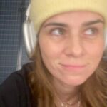 Nora Tschirner Instagram – Werbung (wegen doppelter Geniekopf-Nennung)

„Wunderschön“ von @karolineherfurth (Geniekopf 1) – seit Donnerstag endlich im Kino und schon fragen alle nach diesem fantastischen Song. Ha! Sag ich doch! 
Es wird berichtet von Kinos, in denen beim Abspann getanzt wurde. 😳. 🥺. 😭. 
Ich bin SEHR neidisch, dass ich das noch nicht miterlebt habe. Seit Jahren tanze ich vergnügt vor mich hin zu diesem unfassbaren Lied von @kishi_bashi (Geniekopf 2) und nun tanzt ihr da einfach alleine los, ohne Bescheid zu sagen, oder wie???!!! Werde ab jetzt unauffällig alle Kinos abklappern und gucken, ob ich ein Moshpit zum Druntermischen erwische. Juhu!! Vielen Dank für eure begeisterten Rückmeldungen zum Film.
Carry on (dancing) phenomenons! 

#wunderschön
#carryonphenomenon