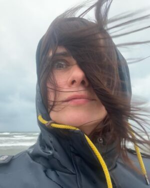 Nora Tschirner Instagram - Sommer.💨🌊♥️
