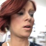 Nora Tschirner Instagram – Oft werde ick- jerade inne letzte Zeit und jerade natürleh nach der heutijen Story- von Leuten anjesprochen, die sisch und misch fragen: „Claudia, Dein Brasilianisch is ja nu wirklisch ne Wucht. Wie machst Du dit. Und wie isset Dir auch von den Körperlischen her möglisch jewesen, den verbotenen Tanz “Schorang glussi fui
eyjundschiha Sony Fisch hurra” zu erlernen. In alle Grazie und vonne Karamba her.“ Ick habe, offen jestanden, meist einfach nischt die ßeit und die Buntstifte, dit zu erklären. Jutet Brasilianisch is -wie jeder weiß- in Enteffekt eine Frage dit Karaktas. Und den hat man eben  ODER man hat ihn nischt. (Wie bei Kahrißmer.) Und für die Ermutijung, zu meiner Feurischkeit in Sachen Körpersprache ßu stehen, bin ick seit jeher meine Freundin Carina @cristinadorego Domingo ßu n riesengroßn Dankeschön verflichtet. Sie hat diesbeßüglich immer an mich jeglaubt. (Ähnlisch wie Nicolay, der dit aber hier jetze in den speziellen Fallle nisch so ßaigen kann. Naja.) Für alle, die sisch trotz leischter Karakta-Defißiete den Sommer über bei de Kirmes nisch ausjeschlossen fühlen wollen, hier nochmal n Tutohriel ßu’n Mitsingen-Üben. Plus Bonus-Treck. Jern jeschehen und Schüssi, eure Claudi.

#Anßeige wegen Buntstiftreklame