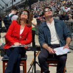 Norah O'Donnell Instagram - In the path of totality, the @CBSNews crew reports on the ‘Total Eclipse of the Heartland’ 🌒