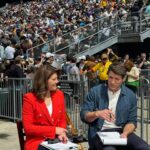 Norah O'Donnell Instagram - In the path of totality, the @CBSNews crew reports on the ‘Total Eclipse of the Heartland’ 🌒