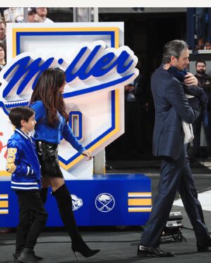 Noureen DeWulf Instagram - What a night Buffalo ✨✨✨ goosebumps and chills … so much magic #30forever