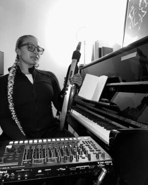 Nubya Garcia Instagram - Thank you @rolandglobal for sharing the new Aerophone Pro with me to try alongside their TR-8S drum machine, they are the perfect new additions to my studio

#ad #aerophonepro
