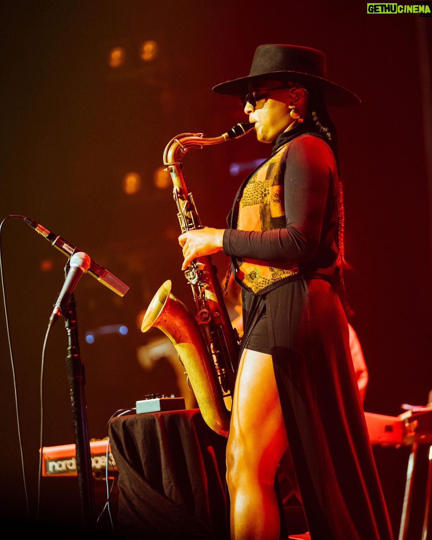 Nubya Garcia - 2.4K Likes - thank you Nashville @theryman for all the energy last night !
📷 @jackieleeyoung