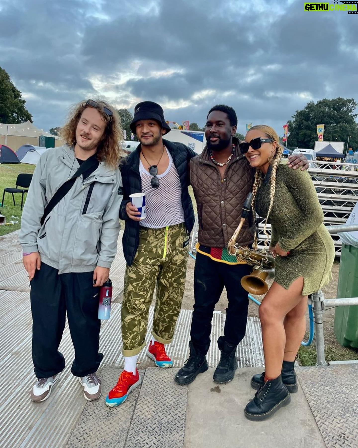 Nubya Garcia - 2.6K Likes - We Out Here
I honestly have no words, just thank you for your energy, your attention, your joy
Thank you to @barrelljonesmusic @joeajkeys @theon_cross - dayummm we had a time!
I’ve never had a crowd singing back to me, that’s a first I’ll remember forever.
Thank you for being alert and taking care of each other in the crowd.
Thank you for the outpourings of your energy - I felt it all up there
Thank you to my Day 1s , those new to my journey and all in between
Big up @geoffmi7 on front of house sound
Thank you to @mulberryengland @reformation and @drmartensofficial for the fit, y’all made me feel ✨
My hair by @clairedegraft ❤️
Photography by @elliekoepke
Big love x