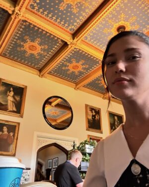 Nur Berfin Çiroğlu Instagram - Harry Potter ı Gülseren Budayıcıoğlu yazsaydı, Hermoniyi kesin ben oynardım ama olanları görüyosunuz..