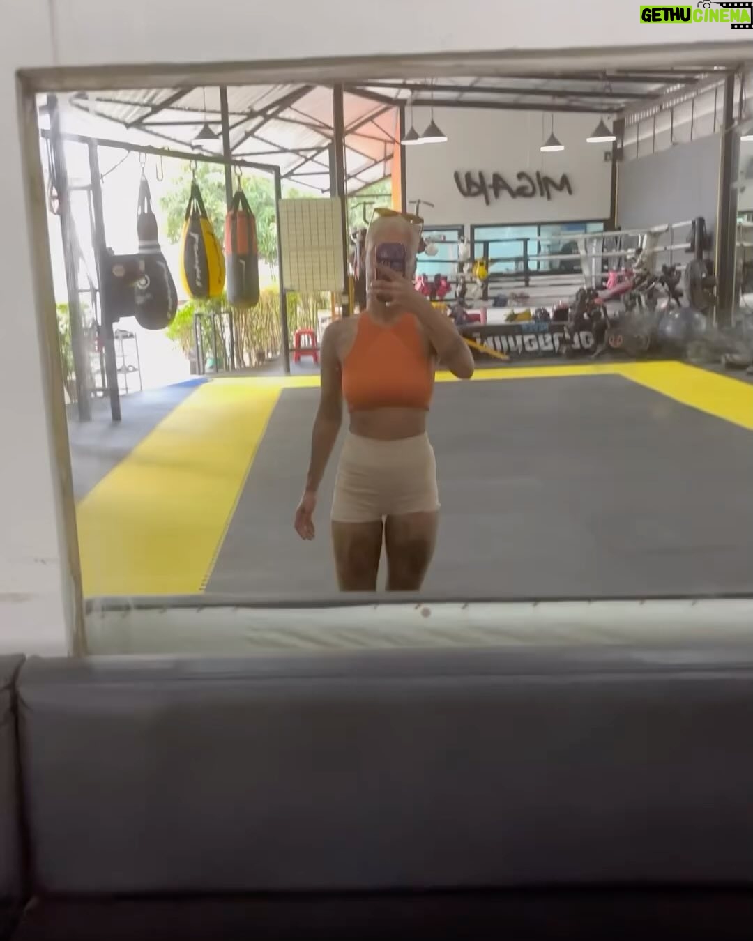 Nura Habib Omer Instagram - ✨ 2 month in 10 slides ✨