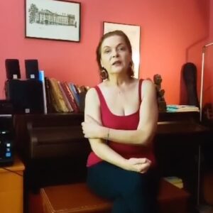 Nurseli İdiz Instagram - Benim dünya görüşümü, siyasi görüşümü ve duruşumu kimse sorgulayamaz. Röportajımı okurken yorum yapmadan önce lütfen, alt metinleri daha dikkatli okursanız, ne demek ve ne anlatmak istediğimi çok daha iyi anlayacağınızı düşünüyorum. Sevgiyle kalın.