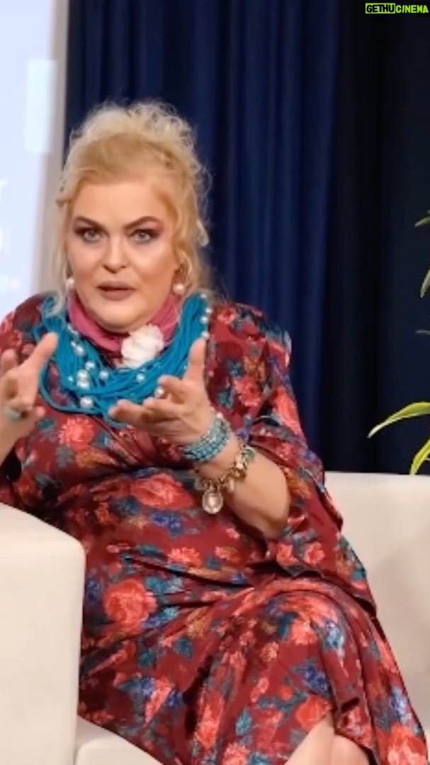 Nurseli İdiz - 1.1K Likes - Herkese Merhaba, 15 gün önce konuk olduğum Kıymetli Dostum Armağan Çağlayan’ın Yapımcısı olduğu 196Sekiz YouTube kanalında ki Dur Bi Dinle programımızın videosu sizler sayesinde 15 günde 500 Bini aşkın izlenme almış, beni ve bizleri izleyen izlemeyen, seven sevmeyen herkese çok teşekkür ederim. Emek verip karşılıksız beklentisiz olumlu, olumsuz her yorumunuz, beğeniniz sonsuz desteğiniz ve yanımda olduğunuz için ayrı ayrı hepinize tüm kalbimle tekrar tekrar minnetlerimi sunmak ve bu sevincimi, duygumu ve mutluluğumu sizlerle paylaşmak istedim. Sizler iyi ki varsınız.
Bu videonun tamamını 196Sekiz isimli YouTube Kanalından izleyebilirsiniz. Sevgiler 🌺🙏🏼❤️ @nurseliidiz @armagancaglayancom @196.sekiz @ilhanbalamur @elifidiz @cem_idiz #tiyatro #sinema #dizifilm #oyuncu #youtube #youtubers #instagram #instagramers #turkey