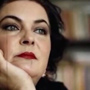 Nurseli İdiz Instagram - Canım Kıymetli Dostum Armağan Çağlayan’ı Dur Bi Dinle çekimleri esnasında gülmekten kahkahalara boğduğum güzel dakikalarımızı sizlerle paylaşmak istedim. 196Sekiz isimli YouTube Kanalından tamamını izleyebilirsiniz. Sevgiler Herkese İYİ BAYRAMLAR. 🌺❤️ @nurseliidiz @armagancaglayancom @196.sekiz @ilhanbalamur @elifidiz @cem_idiz #tiyatro #sinema #dizifilm #oyuncu #youtube #youtuber #instagram #instagramers #bayram #iyibayramlartürkiye