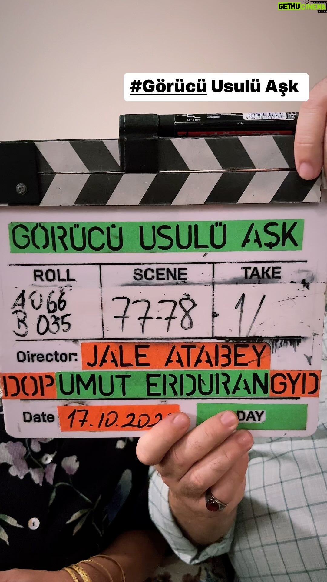 Nurseli İdiz - 886 Likes - Bu kadar güzel bir projede yer aldığım için ve birbirinden kıymetli oyuncu arkadaşlarımla çalıştığım için çok mutluyum. Yapımda emeği geçen herkese çok teşekkürler. #görücüusulüaşk