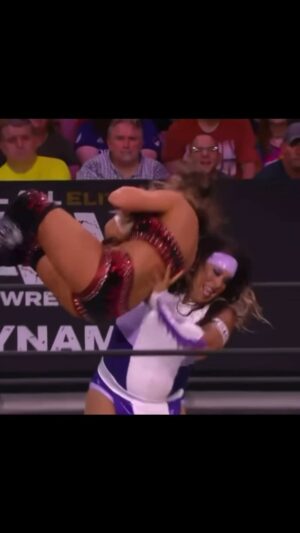 Nyla Rose Instagram - Catching up on this week’s events and this is a @nylarosebeast appreciation post. One of my favs to get beat up by 🫶🏻

#FanVids #ChokeSlams