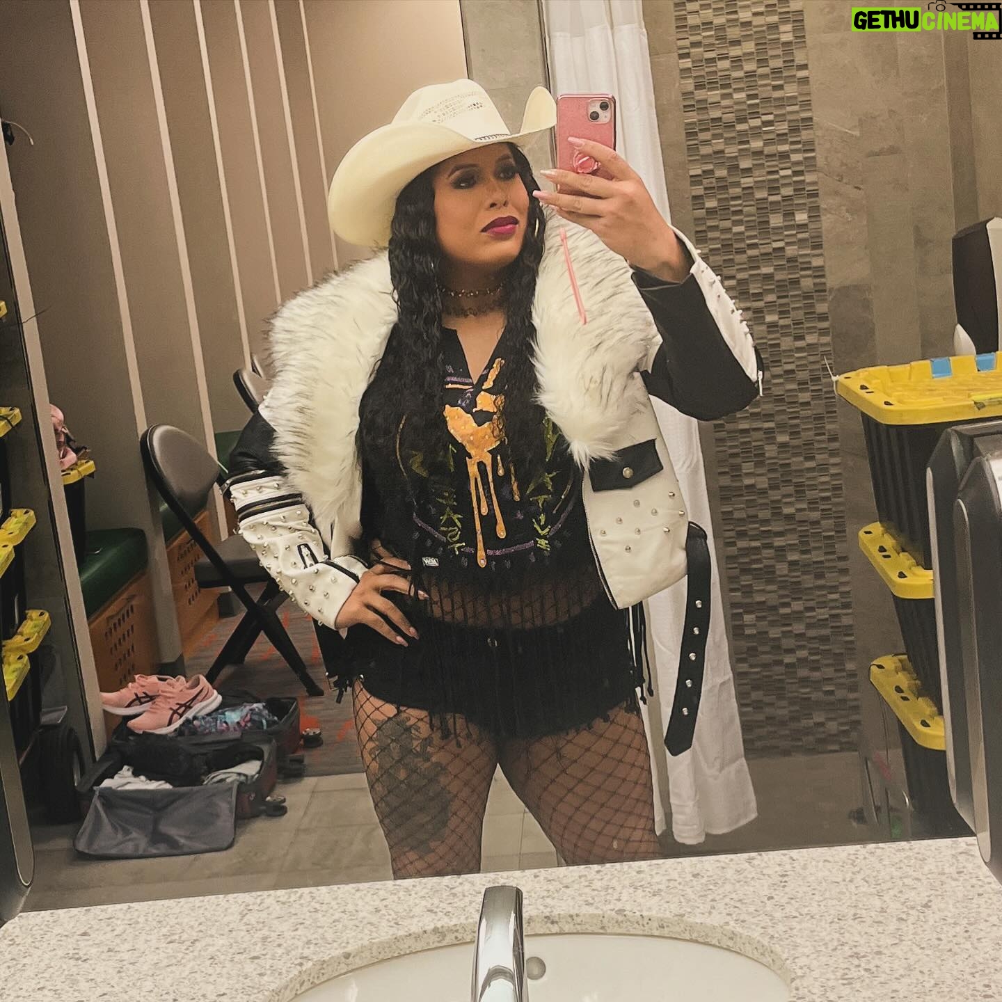 Nyla Rose - 895 Likes - Bidi bidi bom bom 💋