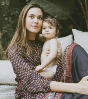 Odette Annable Instagram - Here are some memories of me being a mom. The most important job of my life. I love these two. Endlessly inspired by my mom, my mother-in-law, my sis-in-laws, my Grandmother, my Aunts, my friends, ALL of the moms out there. The ones who lost their moms, I honor you and see you ♥️♥️♥️ maybe also see what @dave_annable wrote. I think he nailed it.