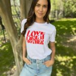 Odette Annable Instagram – Supporting @allianceofmoms led by my friend @_heartmom_  is an honor. We, as Mothers, need community. We need love, support and guidance. Alliance of Moms does that and more by supporting parenting teens in foster care. Please help support this beautiful organization that has helped change people’s lives this Mother’s Day and purchase this awesome tee. #LOVELIKEAMOTHER Link in bio ♥️