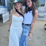 Odette Annable Instagram - 🤠🤘🏽⚡️ S T A G E C O A C H ⚡️🤘🏽🤠 thank you to the entire team at @yellowstone for the experience! Love y’all!