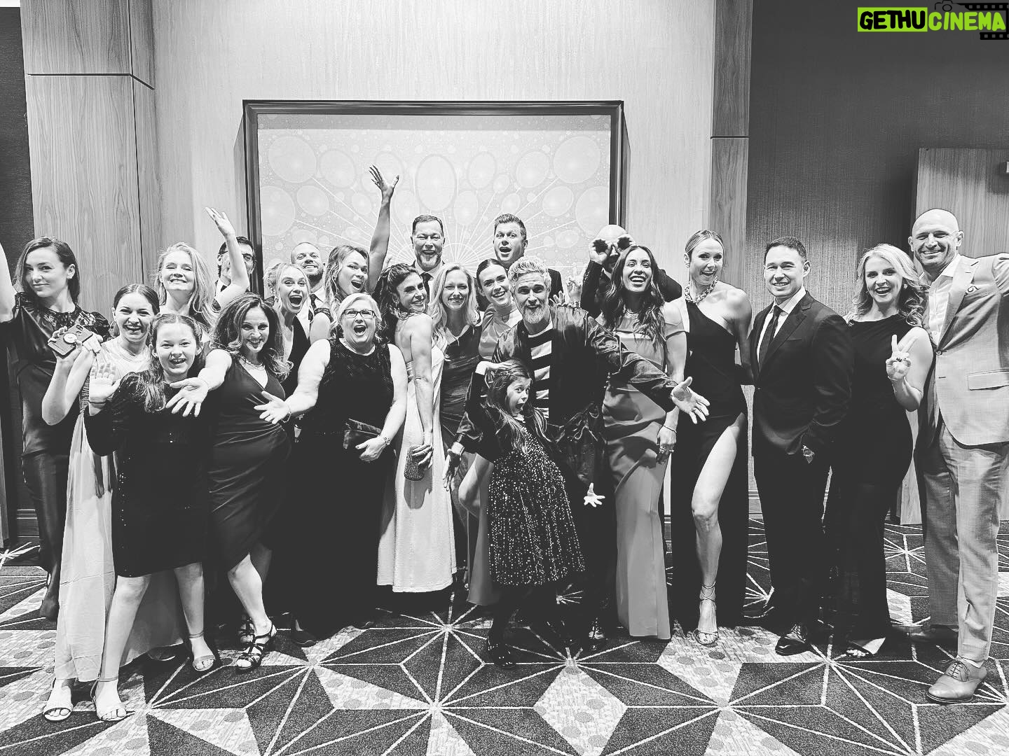 Odette Annable Instagram - What a NIGHT! Over 2.4 million raised for @center4cp with the Dancing With the Stars event in Austin. Dave danced his booty off and I was so proud of him but also so proud of everyone who had the guts to show up and challenge themselves on the dance floor. Great work! I hope you enjoy watching the dance. Lotta love all night long. 🪩🕺🏼🪩 @dave_annable
