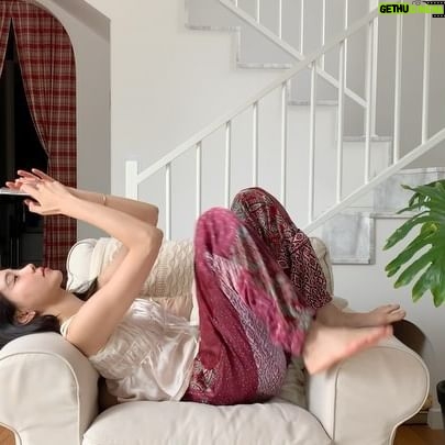 Oh Ji-yeon - 1.1K Likes - 🎞️📽️📚
