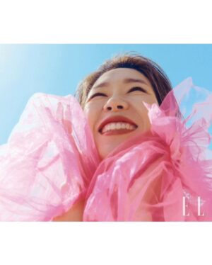 Oh Ji-yul Instagram - <ELLE 12월호> 엘르가 돌아본 FLASHBACK!(1) #더글로리 
@ellekorea 
.
.

엘르 3월호와 함께 할 수 있어서 너무나 영광이었습니다!!🙏💕

editor 전혜진 
photographer 윤송이 
stylist 이지현 
hair&makeup 서채원

.
.

#ELLE #엘르 #엘르코리아 #TheGlory #더글로리 #Netflix #넷플릭스 
#송혜교 #염혜란 #오지율 #아역배우  #miumiu #미우미우 @miumiu