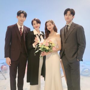 Oh Seung-ah Instagram - -

MBC < 세번째 결혼💎 > 촬영을 한 이후 
세상 드레스 다 입어보는중..🤭🤍🩶
오늘은 과연 어떤 일들이 펼쳐질지.. 
저녁 7시10분 함께해요😍!!

#MBC #세번째결혼 #배우 #윤해영 #윤선우 #박영운 #오승아 #촬영중🎬