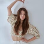 Oh Hye-soo Instagram - ⌛️ 돌고돌아 결국에는 소중한 인연이 되는 사람들이 있다. 그런 놀라운 사람들과 함께한 너무나도 따뜻했던 작업, 그 마지막 결과물🤎 Photo. @hoho_yummy H&M. @p___ji Stylist. @recipeon Model. @5yes__