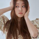 Oh Hye-soo Instagram - ⌛️ 돌고돌아 결국에는 소중한 인연이 되는 사람들이 있다. 그런 놀라운 사람들과 함께한 너무나도 따뜻했던 작업, 그 마지막 결과물🤎 Photo. @hoho_yummy H&M. @p___ji Stylist. @recipeon Model. @5yes__