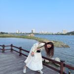 Oh Hye-soo Instagram - 여름 끝자락에서🦋