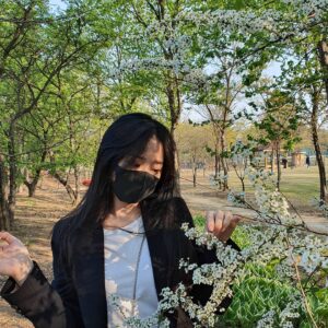 Oh Yu-jin Instagram - 🌿💐
#꽃구경 #예쁘다 #엄마의시선